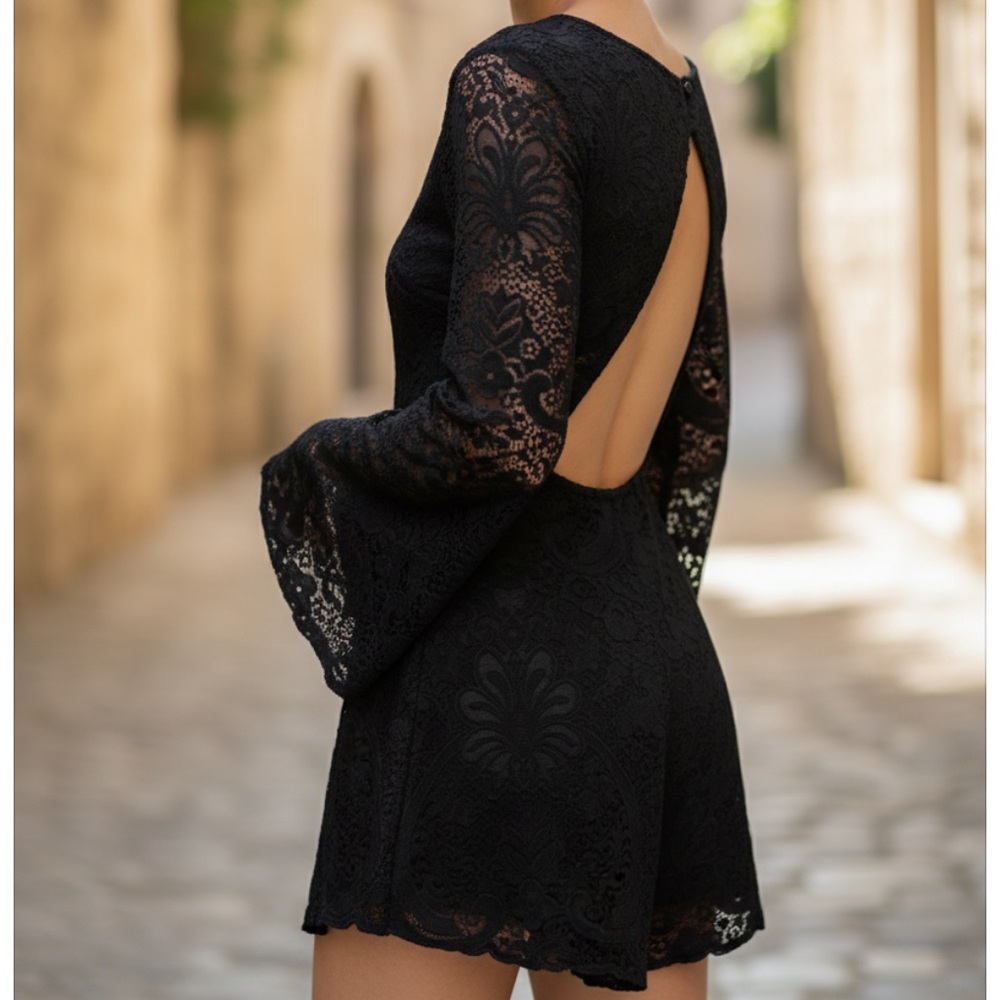 Stella Laguna Beach Lace Romper